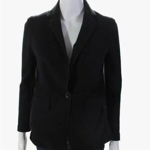 100% wool (so soft) rag & bone sweater w/ collar.